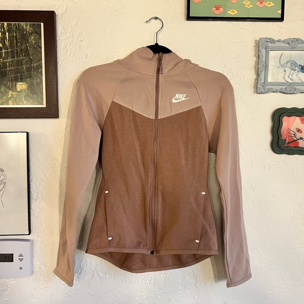 Nike Beige and Tan Running Jacket with Hood